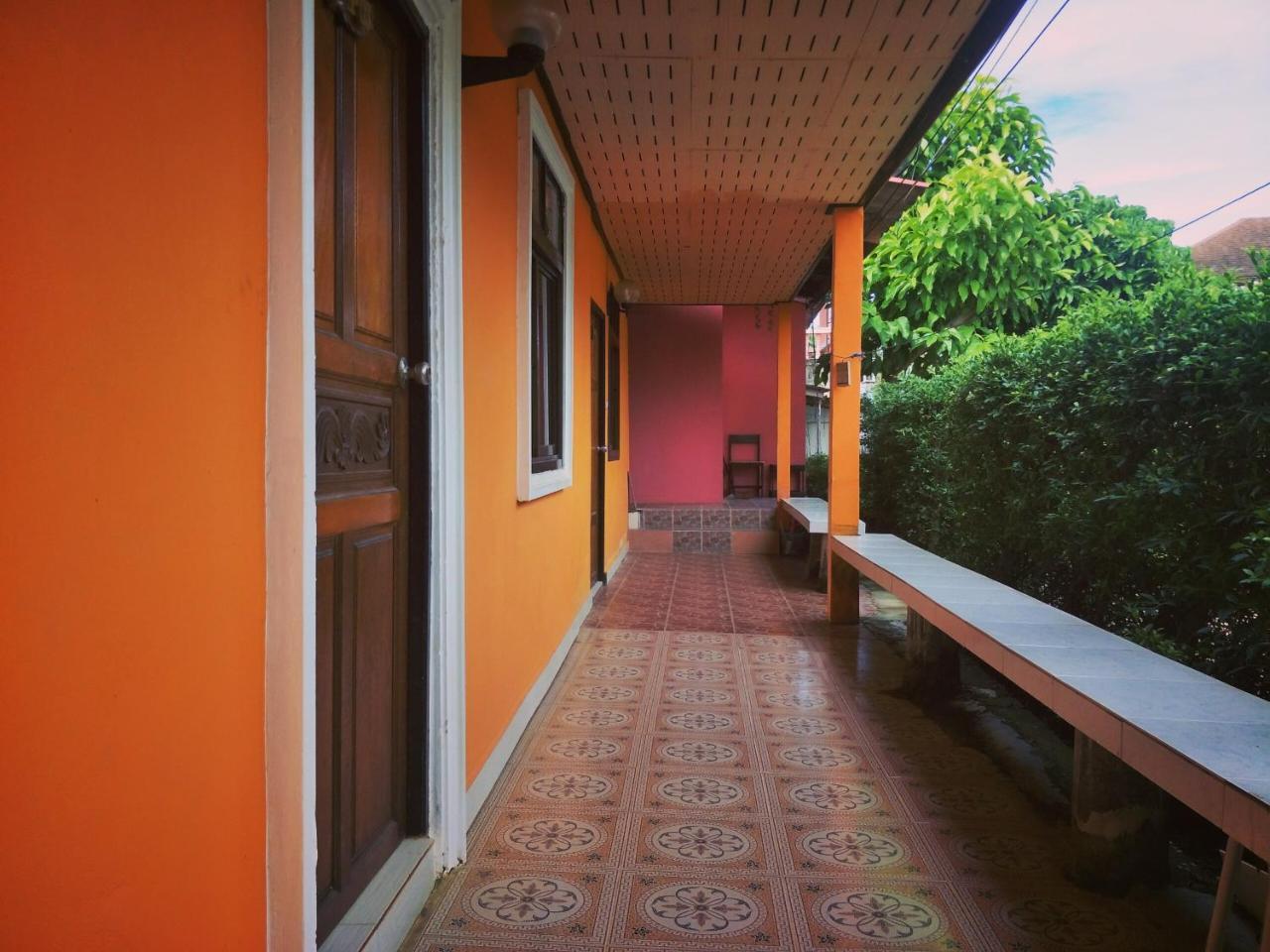 プルクロム ランタ ゲストハウス Ko Lanta エクステリア 写真